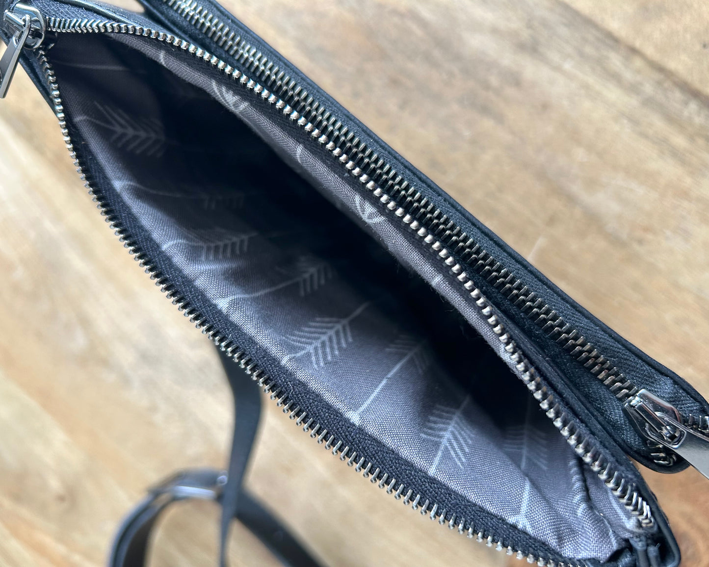 Nero Double Pocket Small Crossbody
