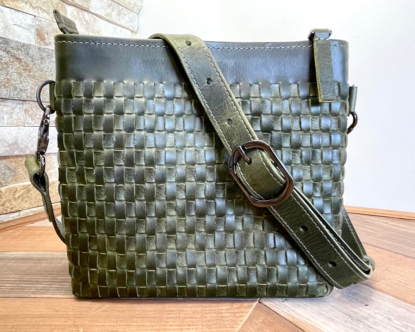 Woven Shoulder Bag Olive