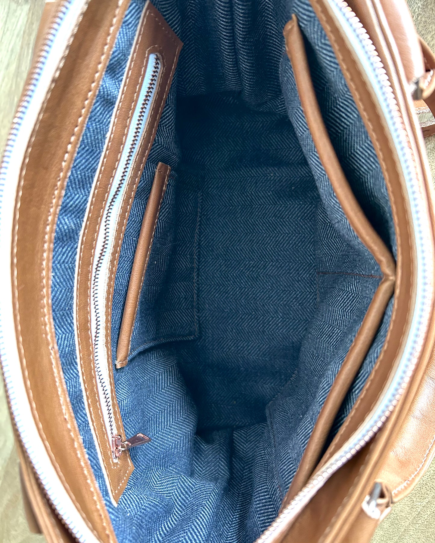 Cuoio midsize handbag