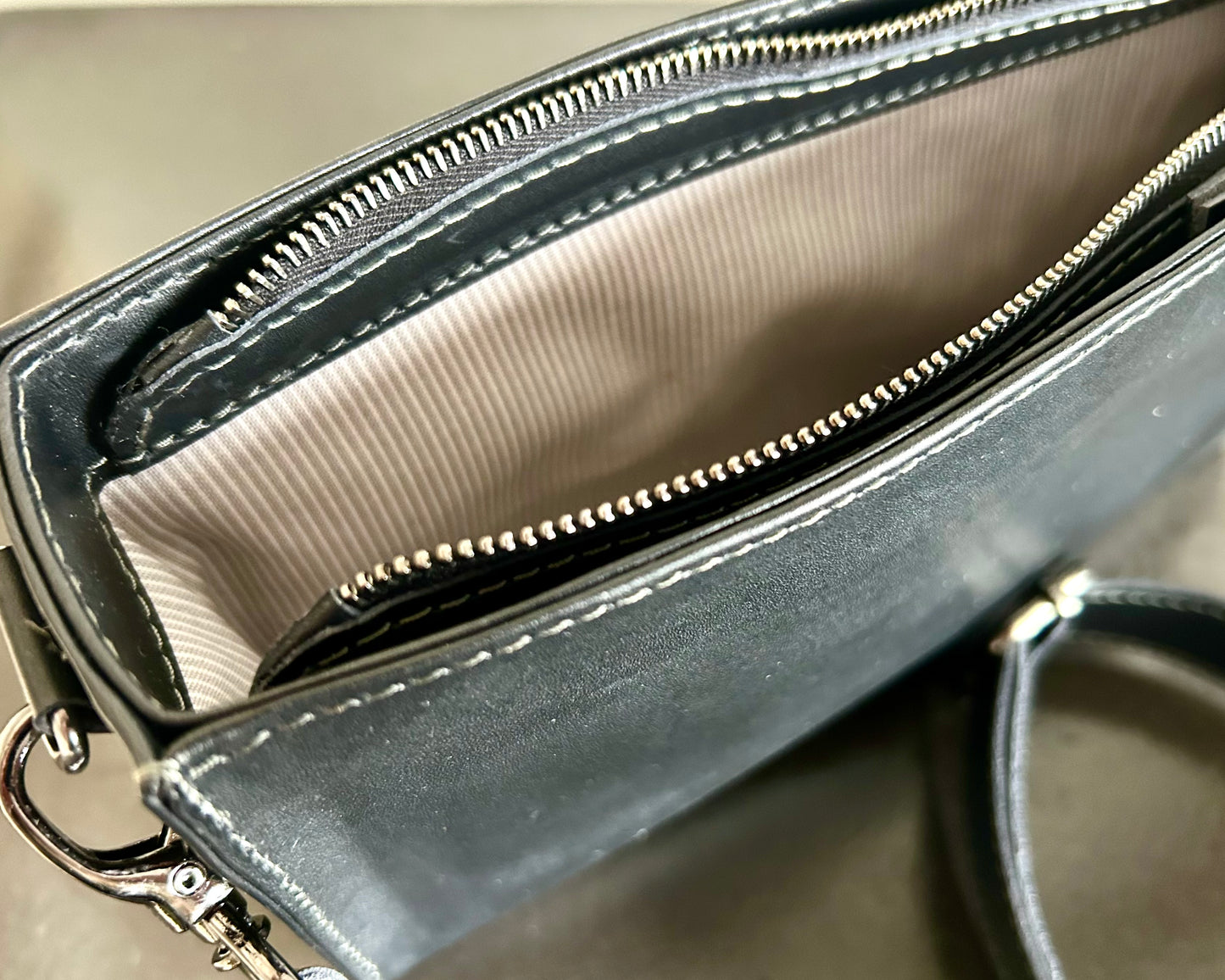 Nero Small Shoulder Bag