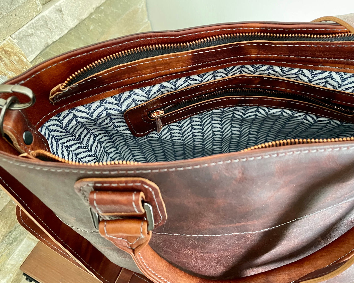 Handbag in Cherry and Bourbon