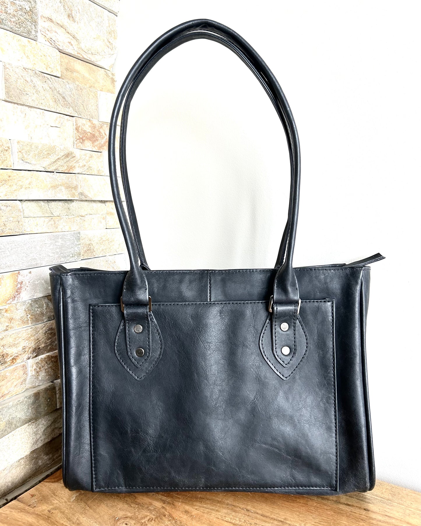 Nero handbag
