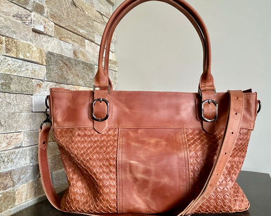 Woven large slouchy handbag Camello
