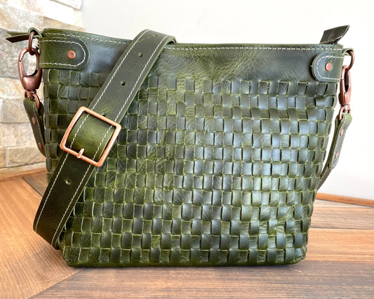 Woven Shoulder Bag Olive