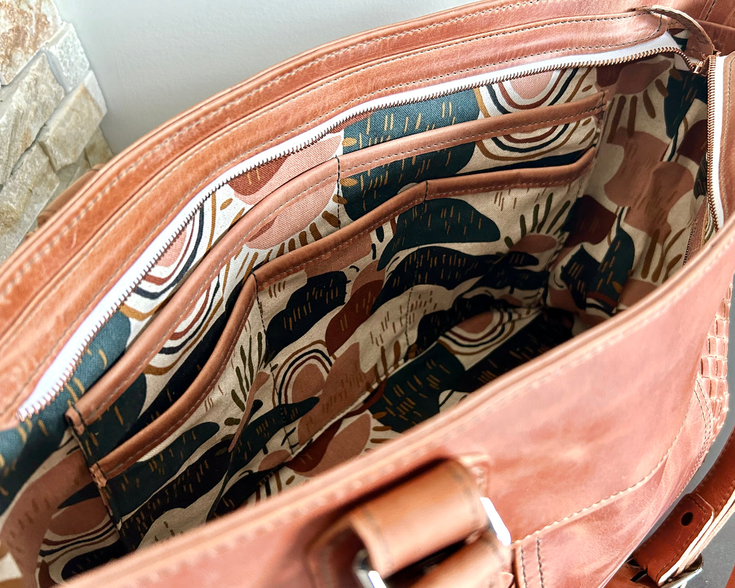 Woven large slouchy handbag Camello