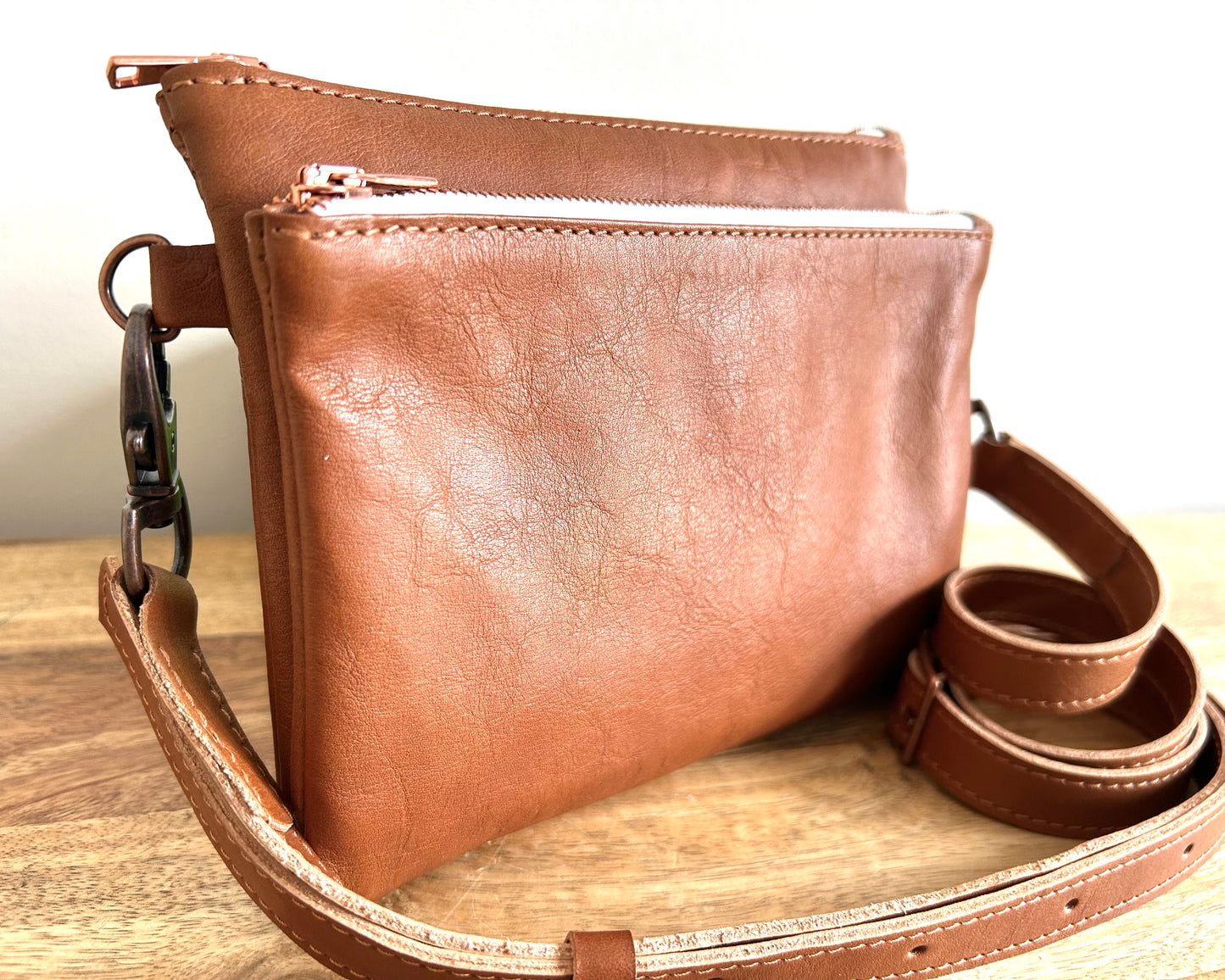 Cuoio Double Pocket Small Crossbody