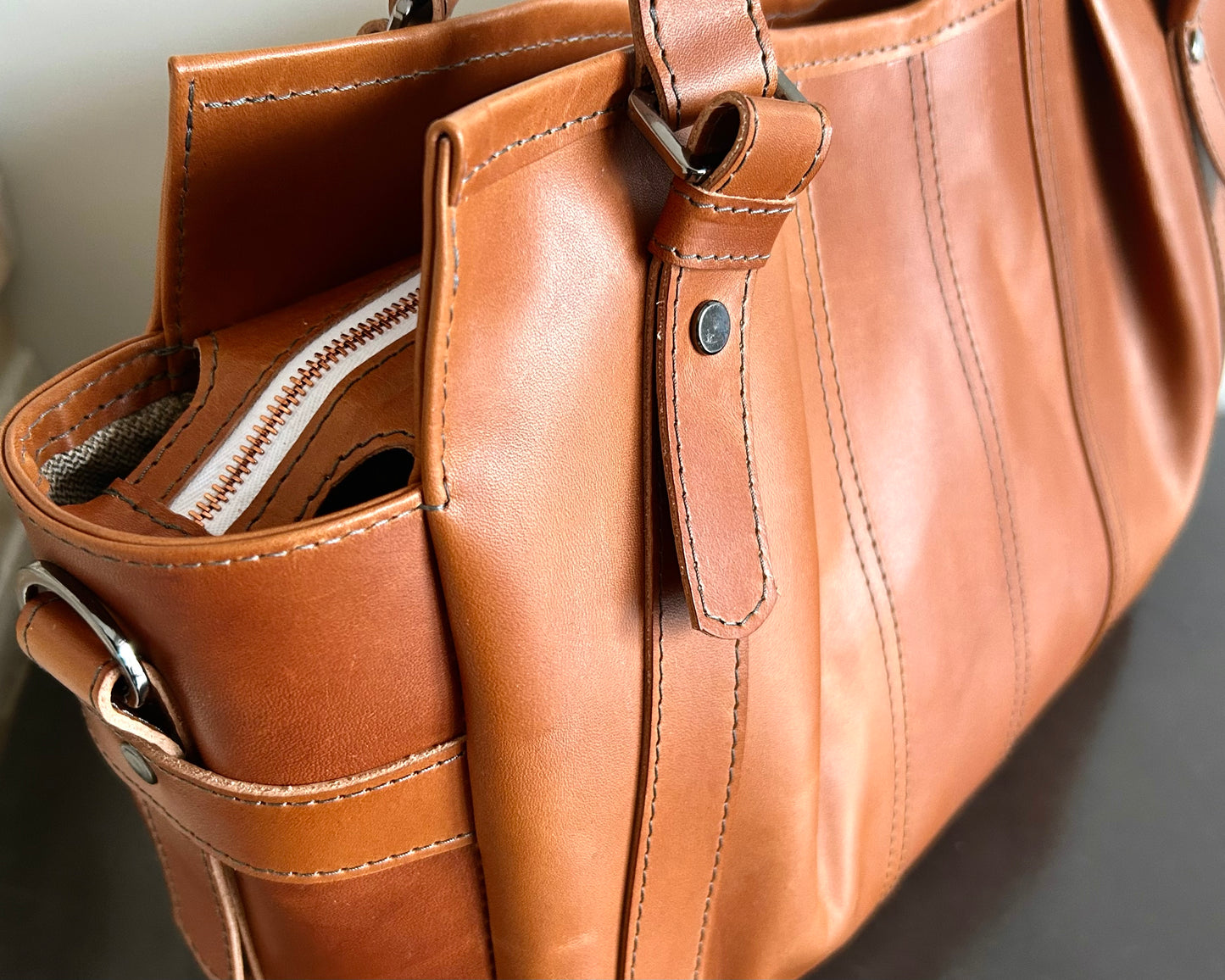 Cuoio Everything handbag