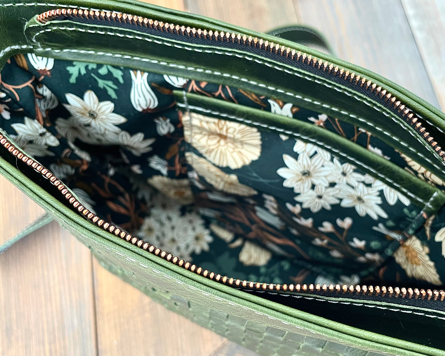Woven Shoulder Bag Olive